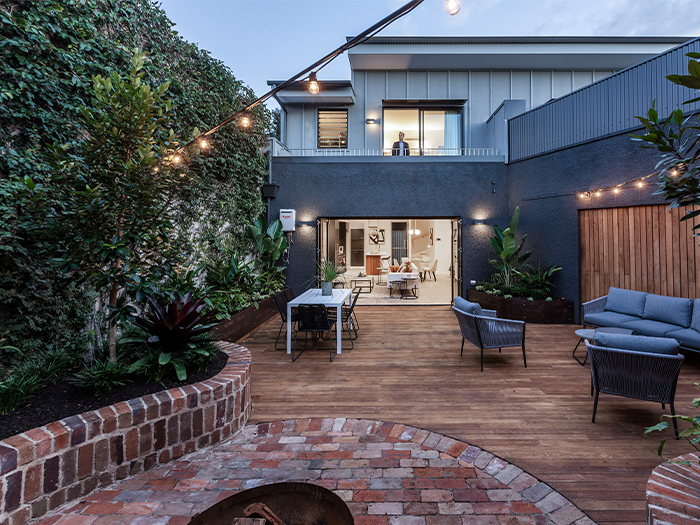 Laneway Residence